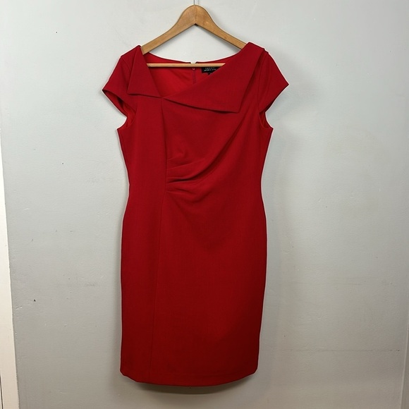 TAHARI Fold Over Neck Sheath Dress Sz 10 - Picture 2 of 10